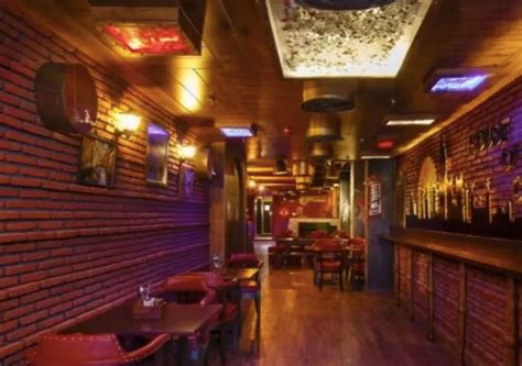 Bars in Connaught Place you should visit for a good time