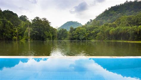 Swimming Pool Water 的图像结果