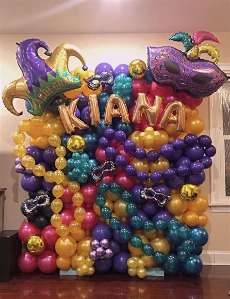 Mardi Gras Balloon Arch Decor