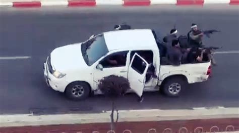 Israelis Death Toll at 700, Palestinians Report 413 Killed in Gaza as ...