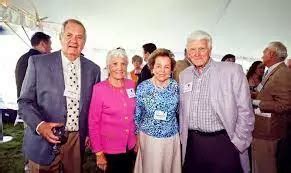 Meet The World's 11 Richest Families, According To Bloomberg's Latest List