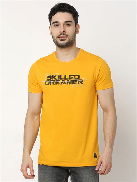 Underjeans by Spykar Men Yellow T-shirt