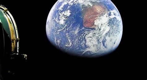 Spectacular SpaceX video shows Earth as beautiful blue…