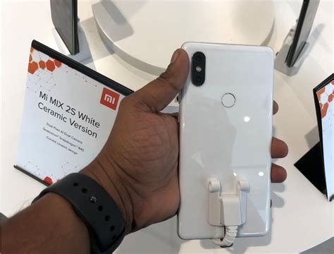 Xiaomi opens India's biggest Mi Home experience store in Bengaluru ...