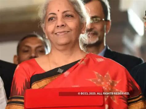 2023: Red silk with temple borders - 6 Budgets, 6 sarees: Decoding ...