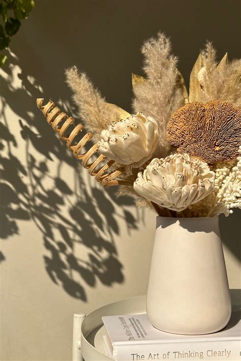 Everlasting Snow Bunch (Vase and Bunch combo) | Coastal Habitat