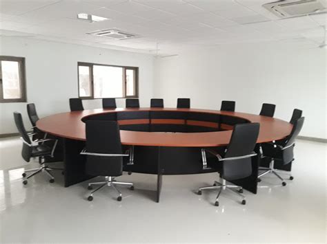 Conference Table Jpg 的图像结果
