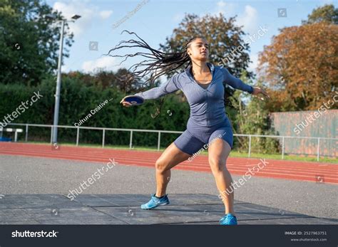 Image result for Female Discus Throwing