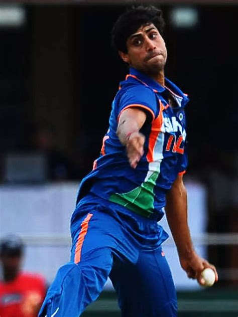 Top-5: Indian bowlers with most ODI wickets in SL | Times of India