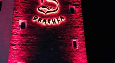 HOTEL DRACULA (Targoviste) - Hotel Reviews & Photos - Tripadvisor