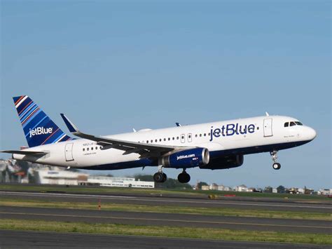 JetBlue's New Status Match Offer is Borderline Insane
