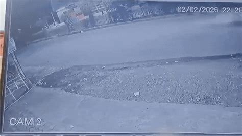 Video: तूफान सी रफ्तार में कार का एक्सीडेंट, पांच सेकंड बाद खिड़की से ...
