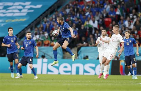 意大利5-3点球胜西班牙进决赛 时隔8年再度进军决赛 - 风暴体育