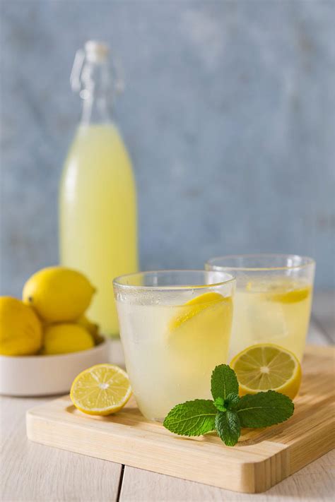 Want To Wake Up Energised And Glowing? Here’s The Morning Ritual You Need