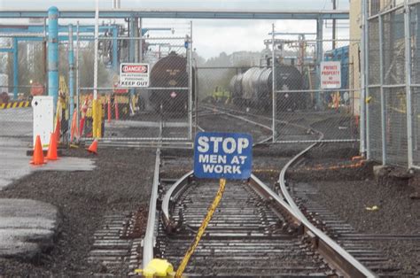 Offloading Rail Train 的图像结果