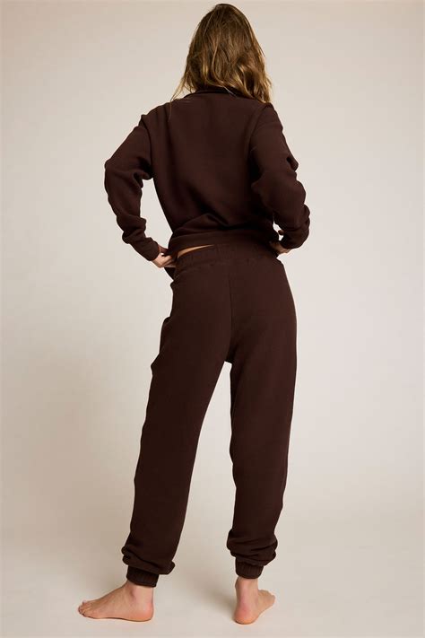 Waffle Knit Pullover in Espresso – Negative