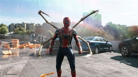 Peter Parker ist zurück: Erster Trailer zu "Spider-Man: No Way Home ...