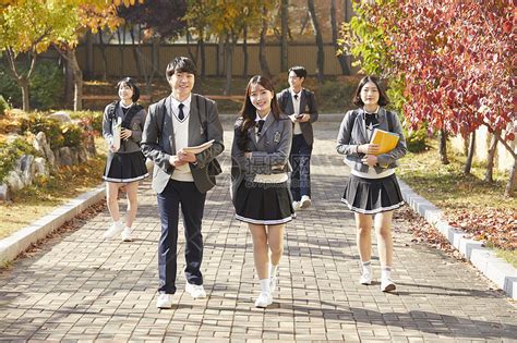 韩国宣布用5年废除精英高中 真的能实现教育均等化吗_凤凰网