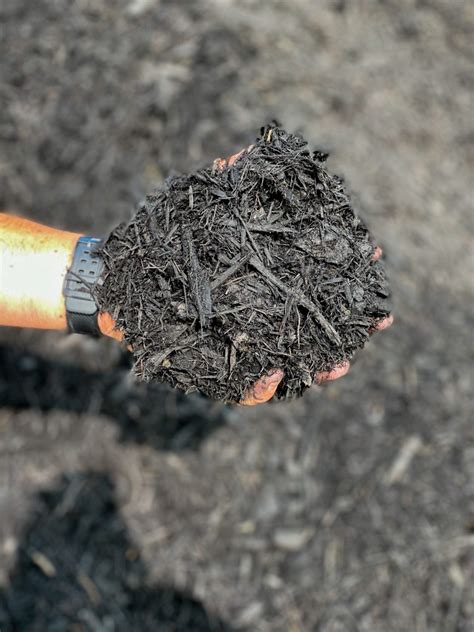 Colored Mulch Supplier - Edrich Lumber, Inc.