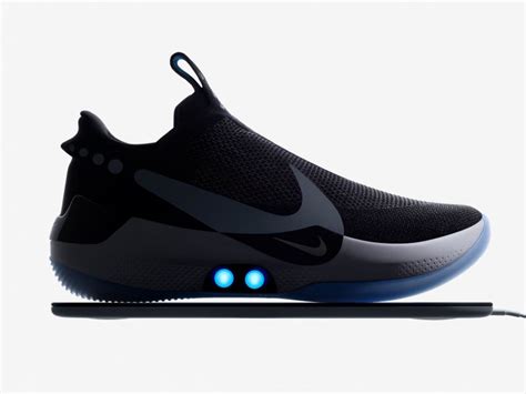 【新鞋速報】現在就是未來！最新自動綁帶籃球鞋上市 | 籃球筆記