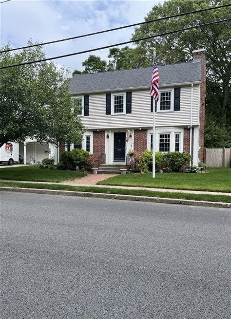 42 Alexander Mcgregor Rd, Pawtucket, RI 02861 | Homes.com