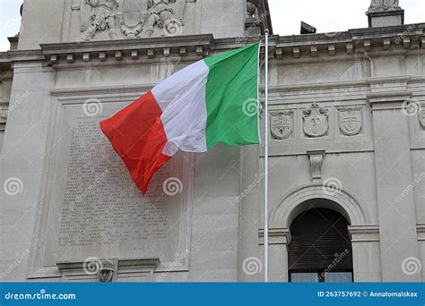 Waving Italian Flag, Historic Facade, Flag on a High Pole, Patriotic ...