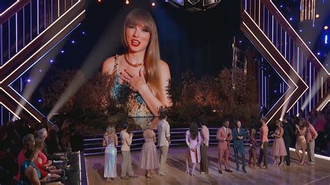 Taylor Swift Surprises 'Dancing With The Stars' Fans With Special Message