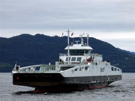 MOLDEFJORD, Passenger/Ro-Ro Cargo Ship - Details and current position ...