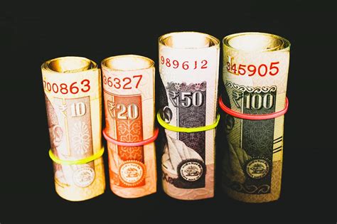 Power of Compounding: How soon can you build Rs 1.5 crore corpus with ...