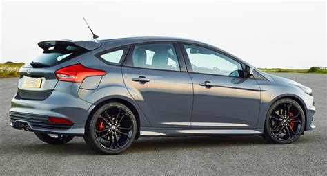 C346 Ford Focus ST facelift – now in petrol and diesel C346 Ford Focus ST facelift 16 - Paul Tan ...