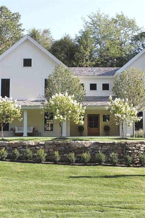 modern farm house landscaping