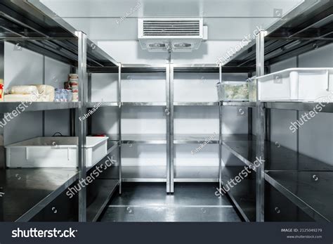 Restaurant Kitchen Storage 的图像结果