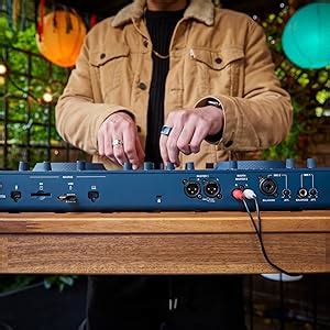 AlphaTheta OMNIS-Duo Portable All-in-One Battery Powered DJ Controller ...