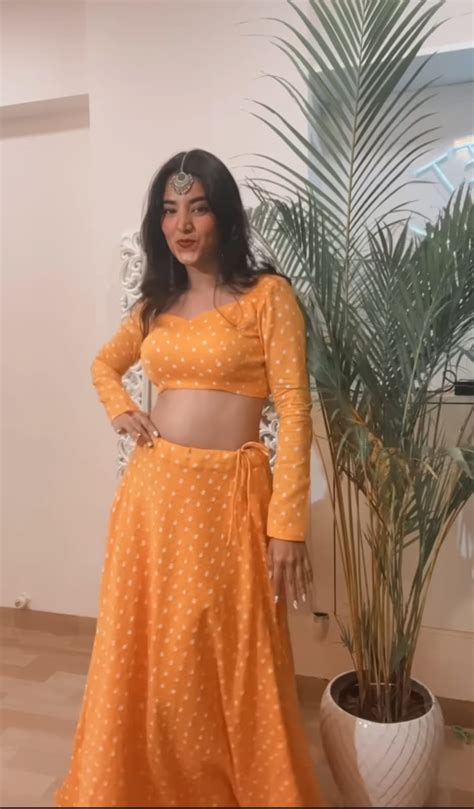 Yellow Bandhani Lehenga – Label Tasos