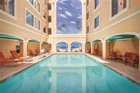 Hilton Los Angeles / San Gabriel Pool Pictures & Reviews - Tripadvisor
