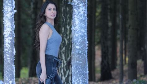 Malvika Raaj looks incredibly promising in the First Look of her debut ...