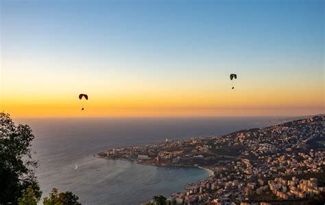 Parachuting Sunset 的图像结果