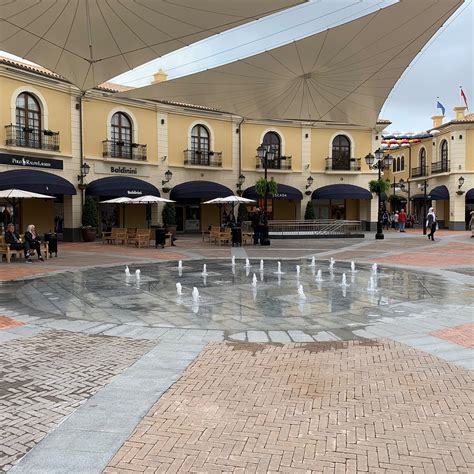 MCARTHURGLEN MÁLAGA DESIGNER OUTLET (2026) All You Need to Know BEFORE ...