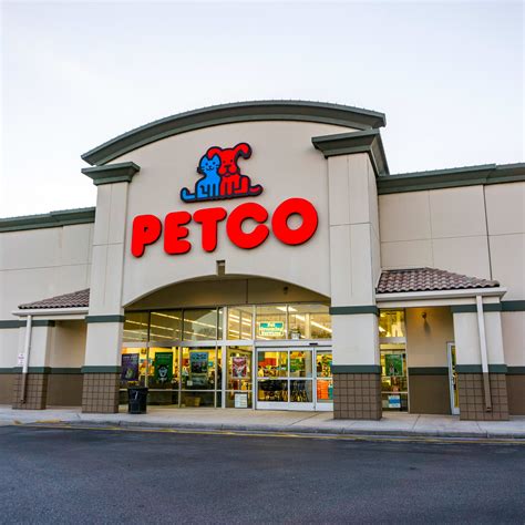 Is Petco Open on Christmas Day? 2025 Holiday Hours - PetHelpful