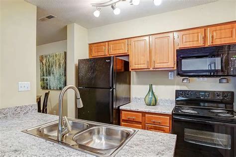 Highland Oaks Apartments - Winston-Salem, NC 27103 | ApartmentGuide.com
