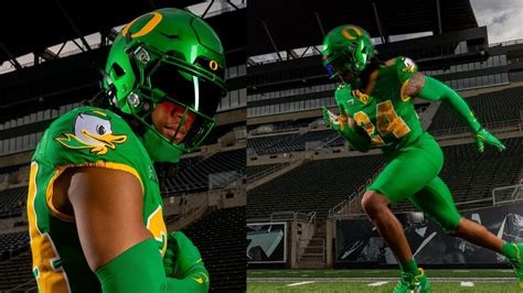 Oregon Ducks New Football Helmets 2024