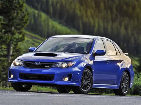 Fotos de Subaru Impreza WRX Sedan USA 2010