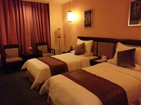 LEGEND INTERNATIONAL HOTEL (Jurong) - Hotel Reviews, Photos, Rate ...