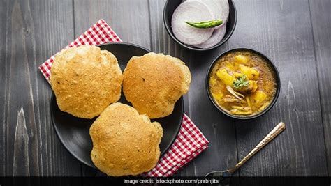 Indian Breakfast Recipes: घर पर कैसे बनाएं महाराष्ट्र स्पेशल बटाटा भाजी ...
