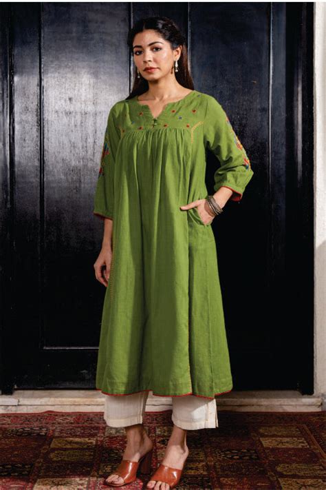 Paheli Green Front-Gather Cotton Kurta With Pakka Hand Embroidery ...