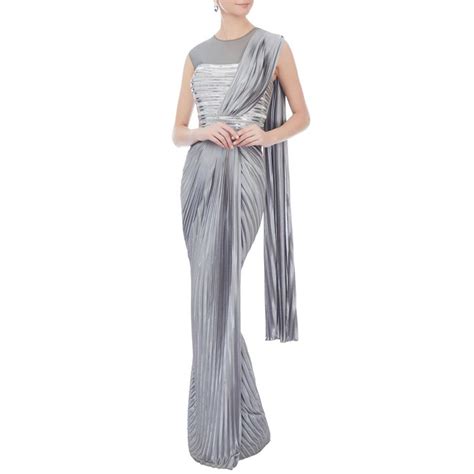 Did you see the interesting element on Gauri Khan's black sari gown ...