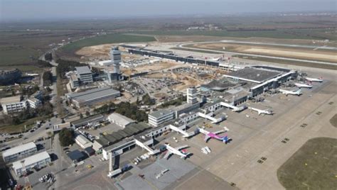 Incident na beogradskom aerodromu: Let Mostar - Beograd na čekanju ...