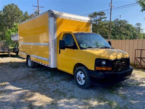 Used 2017 GMC Box Truck