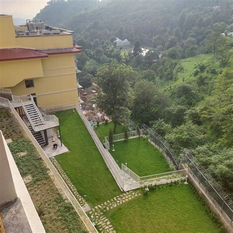 CLUB MAHINDRA KANDAGHAT (Himachal Pradesh) - Resort Reviews, Photos ...