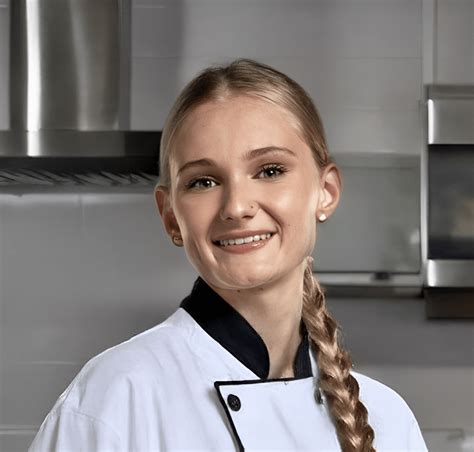 Tineke Younger - Celebrity Chef Network